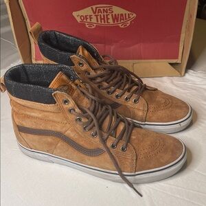 Vans Men's Tan High-Top Sneakers